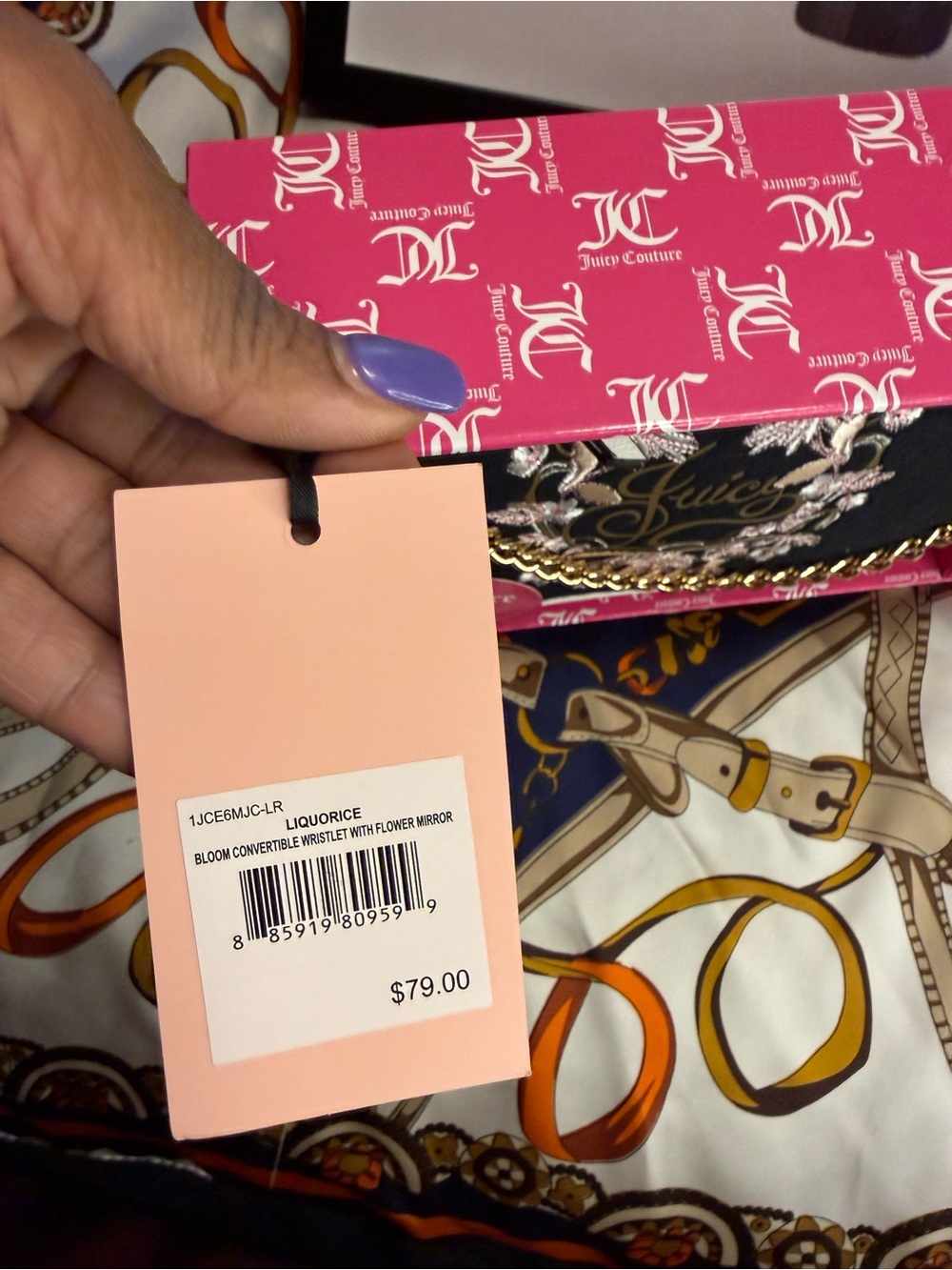 Juicy Couture Black Floral Wristlet with Black Flower mirror NWT - Picture 3 of 8